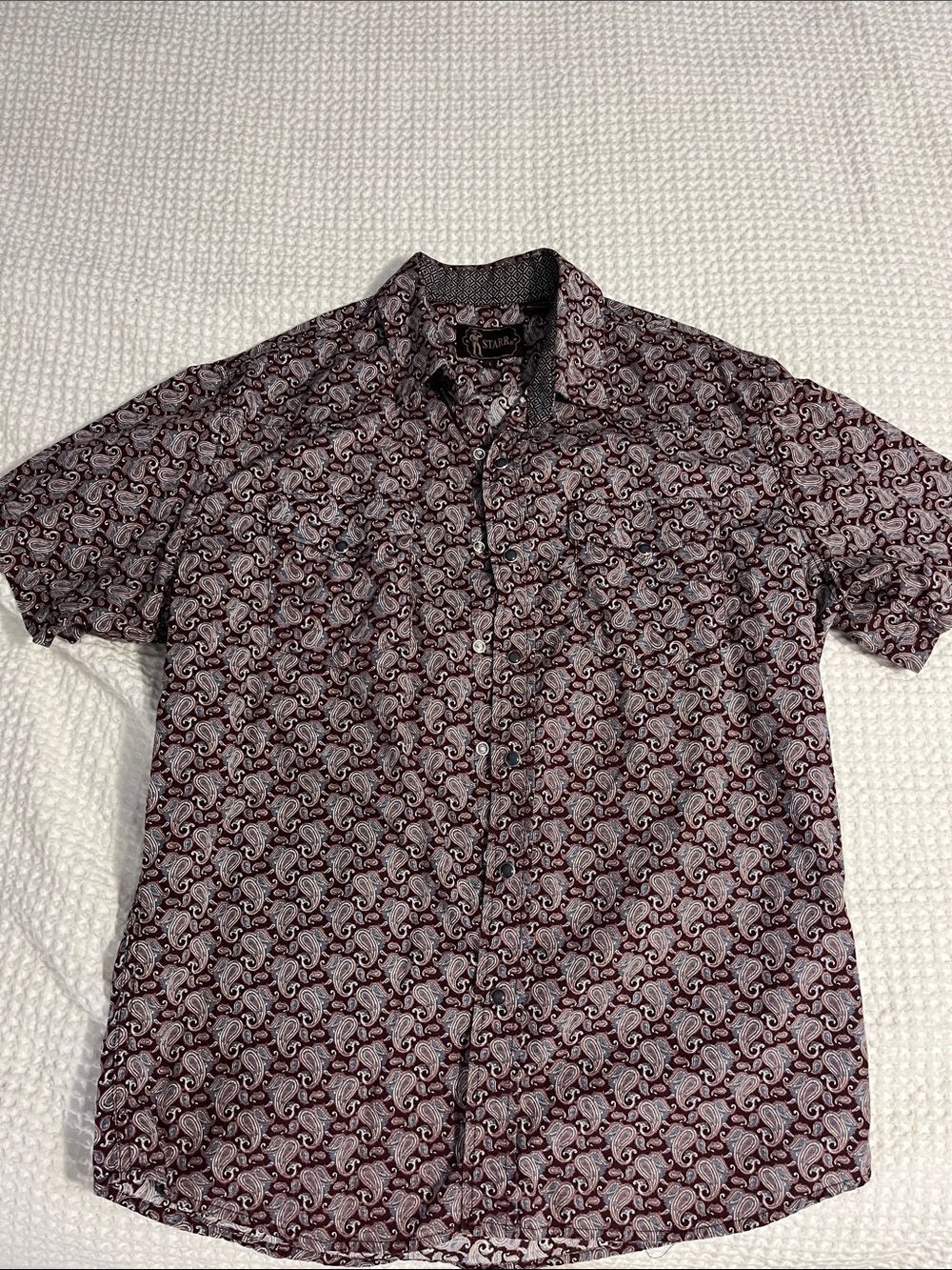 Short Sleeve Paisley Print Button-Up Shirt - Burgundy